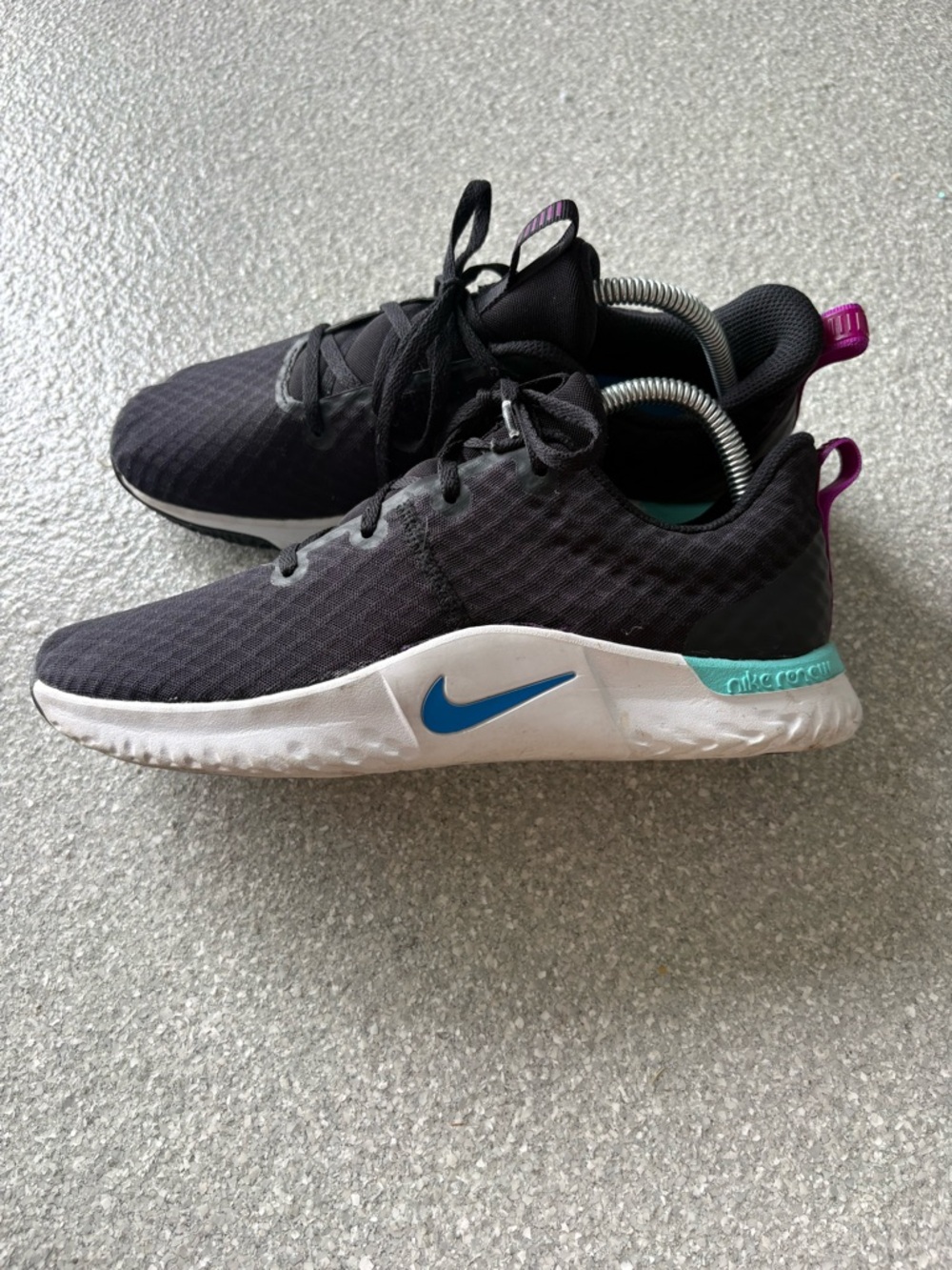 Nike Renew In-Season TR 9 women's training shoes size. 9.5
